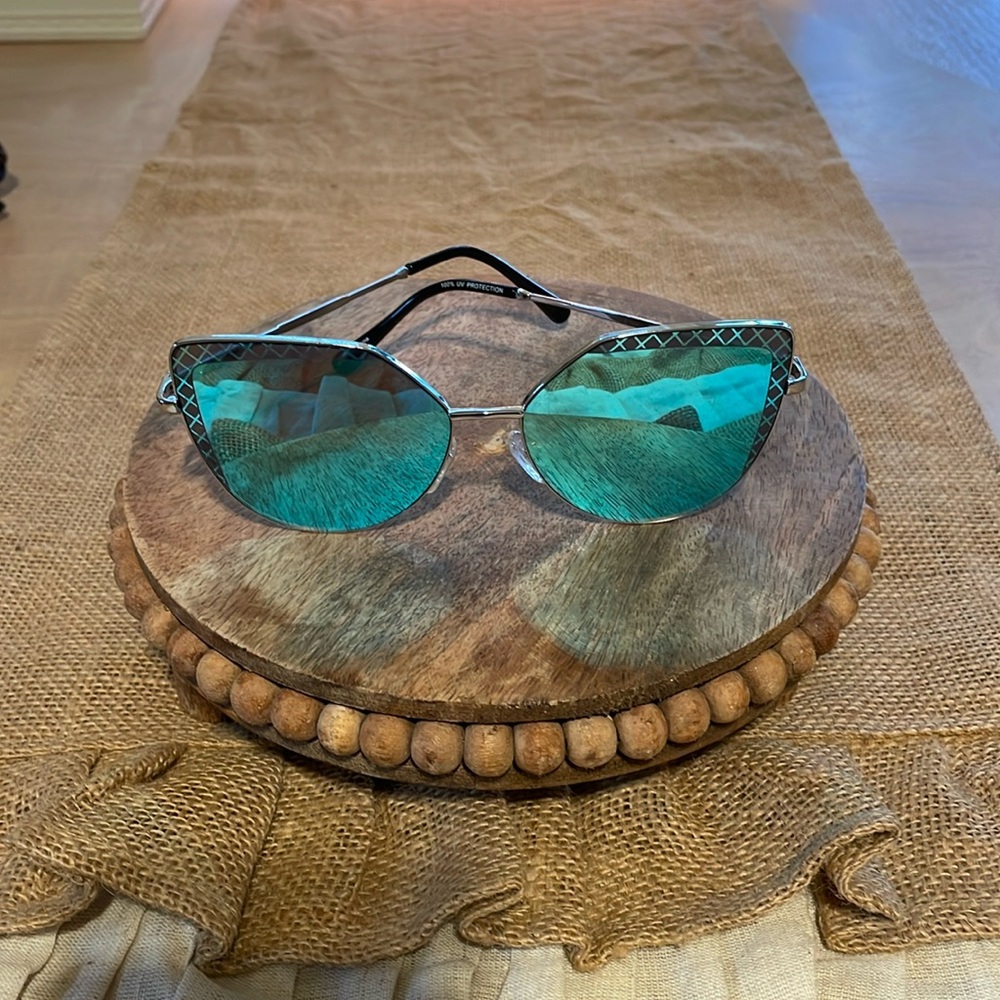 silver framed sunglasses